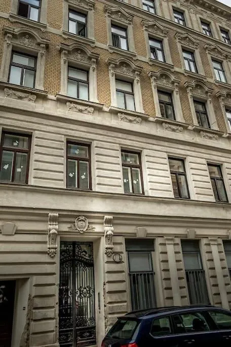 Quiet Apartment - Vienna